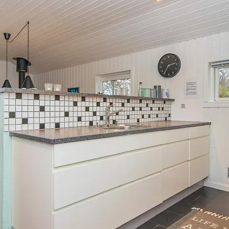 8 Person In Tarm-by Traum * Fjerbæk