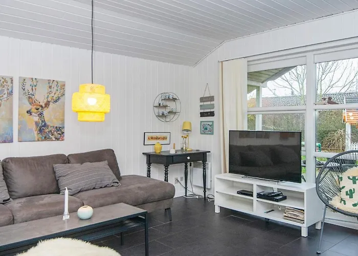 בית נופש 8 Person In Tarm-by Traum *