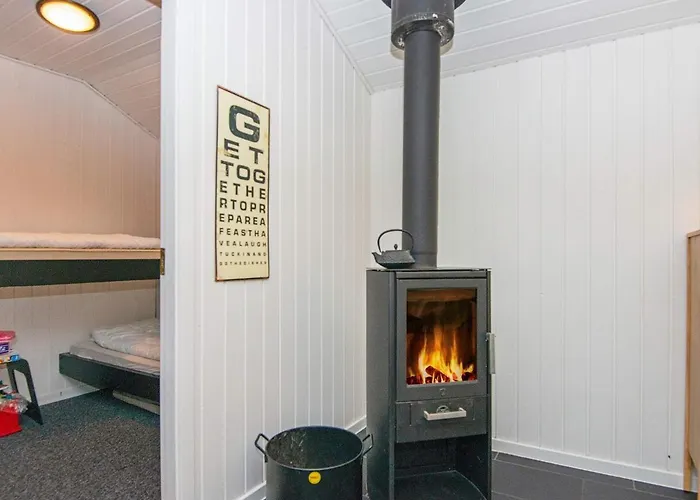 8 Person In Tarm-by Traum בית נופש