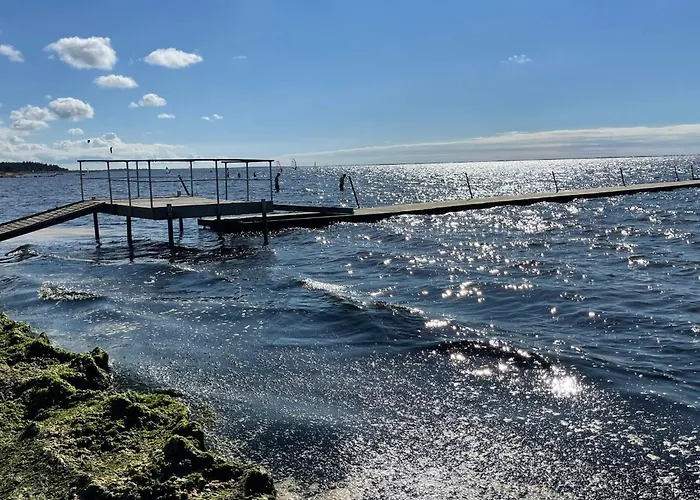 8 Person In Tarm-by Traum * Fjerbæk